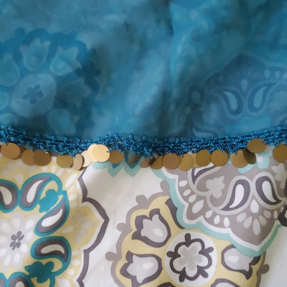 Beautiful beaded wrap - Picture 3 of 4